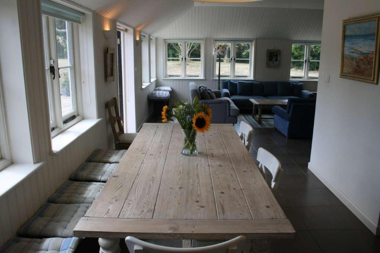 Greystone Cottage - Sea Views, Short Stroll To A Beautiful Sandy Beach Brook  Exterior photo