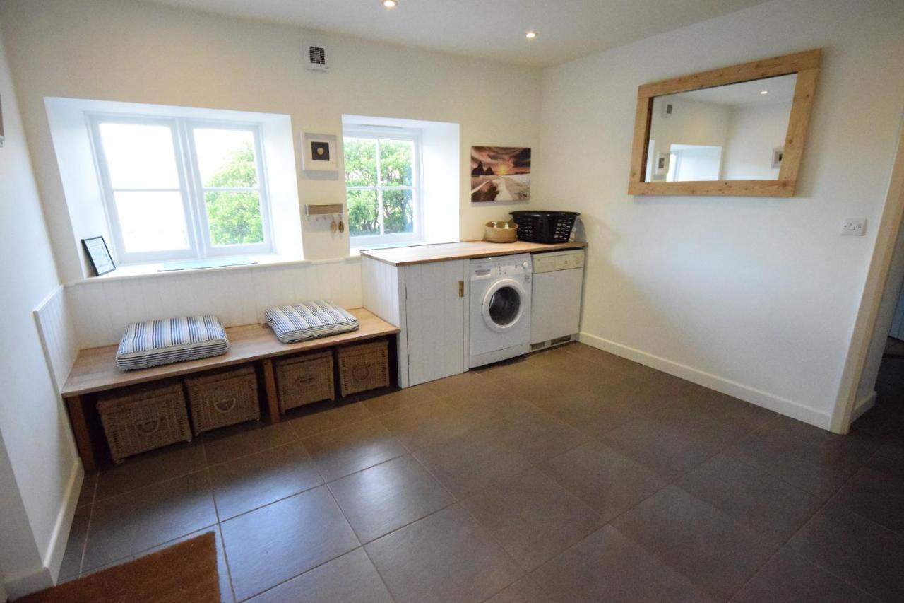 Greystone Cottage - Sea Views, Short Stroll To A Beautiful Sandy Beach Brook  Exterior photo
